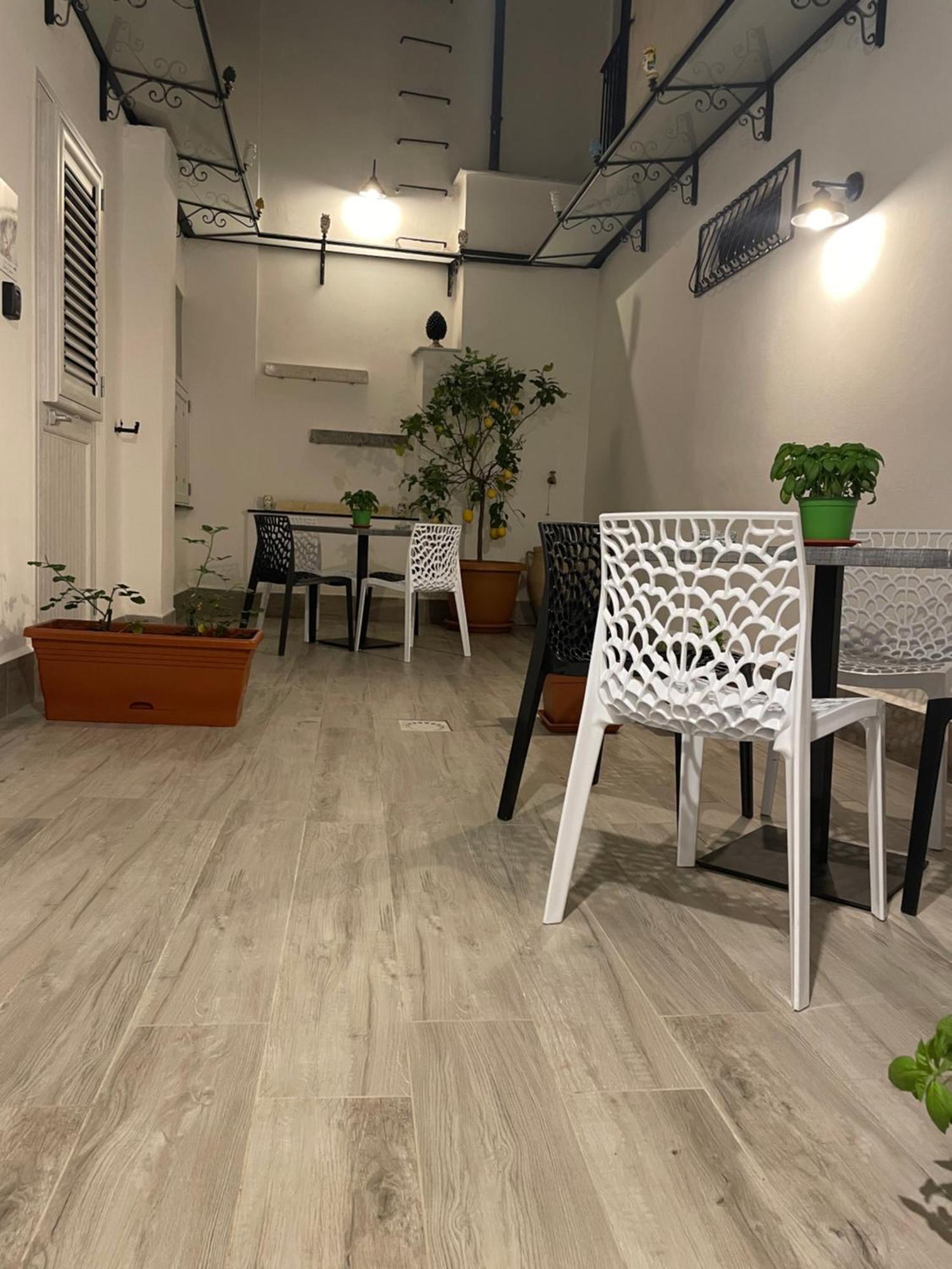 Casa Vacanze Donna Sidora Palermo Luaran gambar